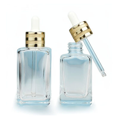 精巧な30ml 50ml 空のエッセンシャルオイルボトル ガラスの化粧水滴瓶