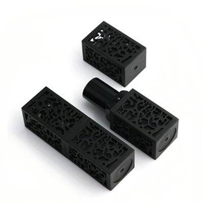 3.8g リップスティック パッケージチューブ 黒方形のリップスティックチューブ 23*74mm サイズ